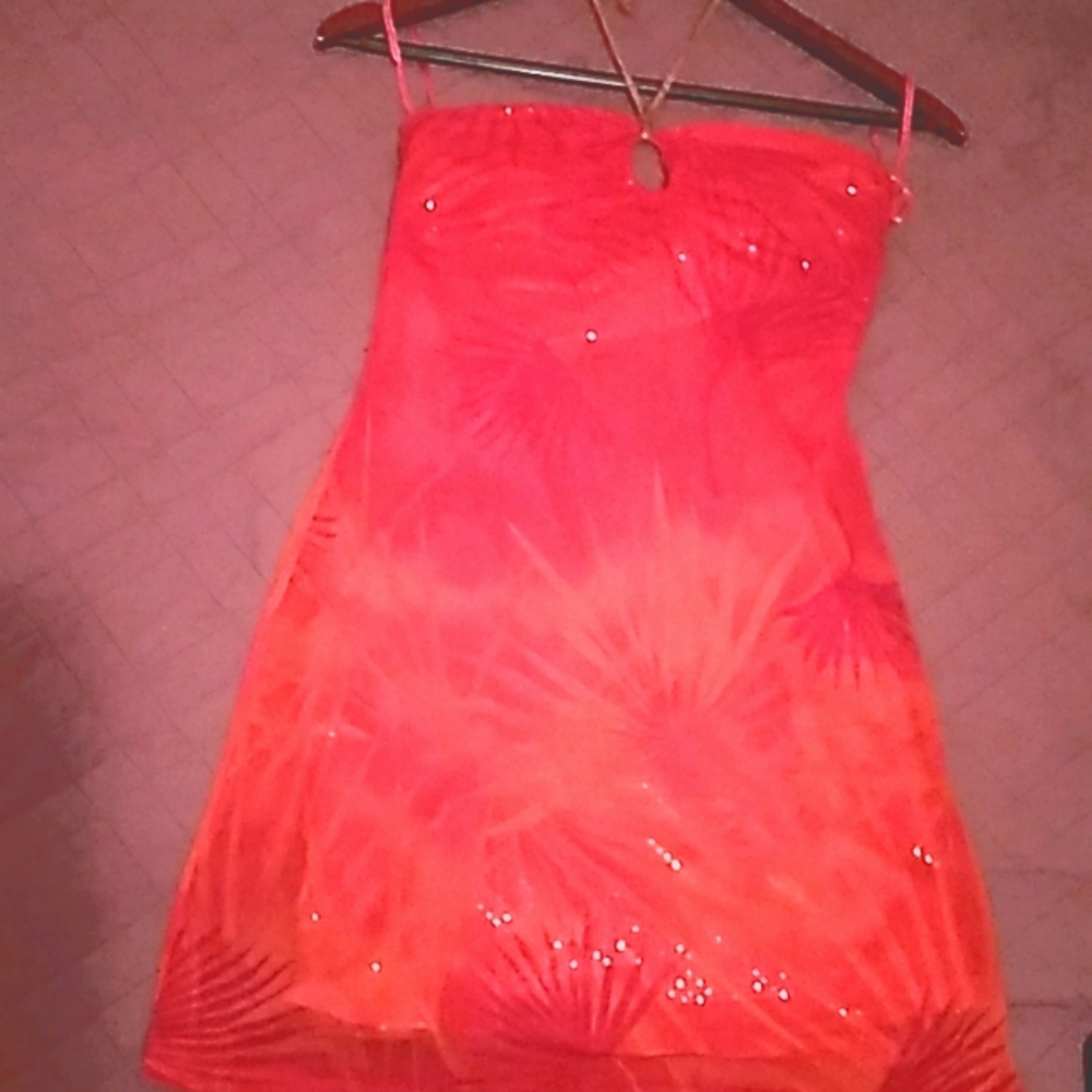 Cute 😍 Size 1/2  *I say like a S/M*